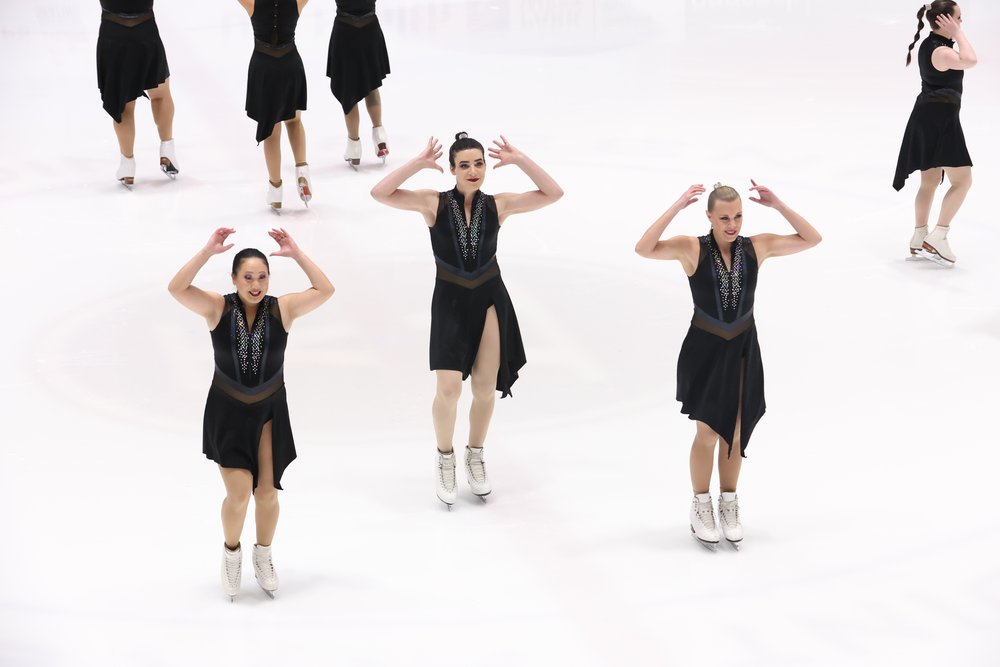 IceSymmetrics performing at the 2025 Pacific Coast Synchronized Skating Sectional