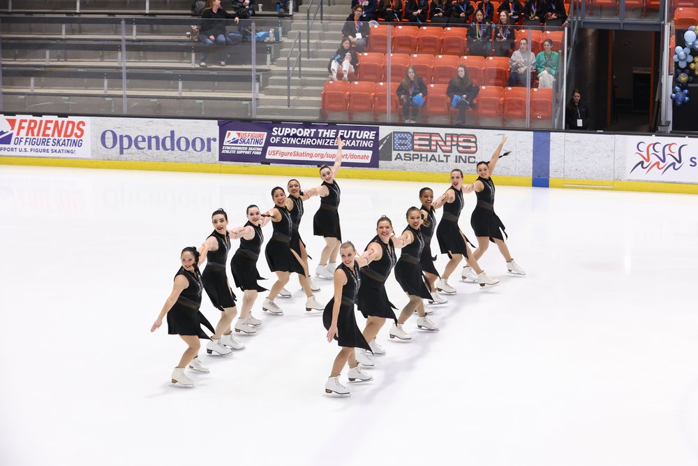 IceSymmetrics performing at the 2025 Pacific Coast Synchronized Skating Sectional