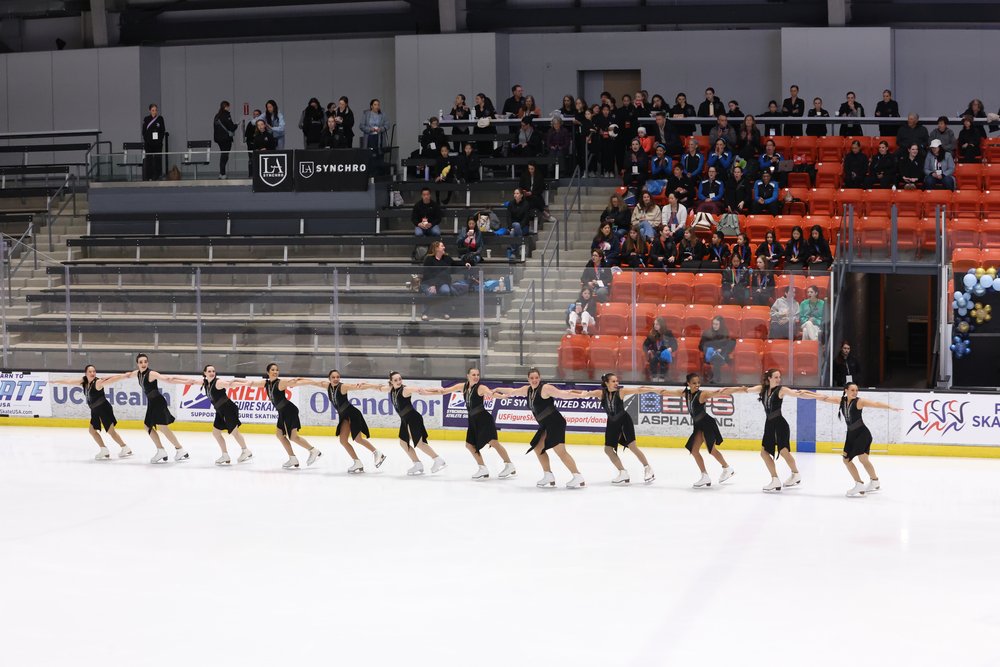 IceSymmetrics performing at the 2025 Pacific Coast Synchronized Skating Sectional