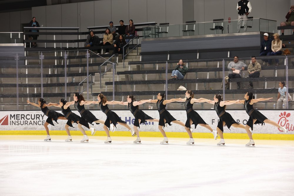 IceSymmetrics performing at the 2025 Synchro Fall Classic